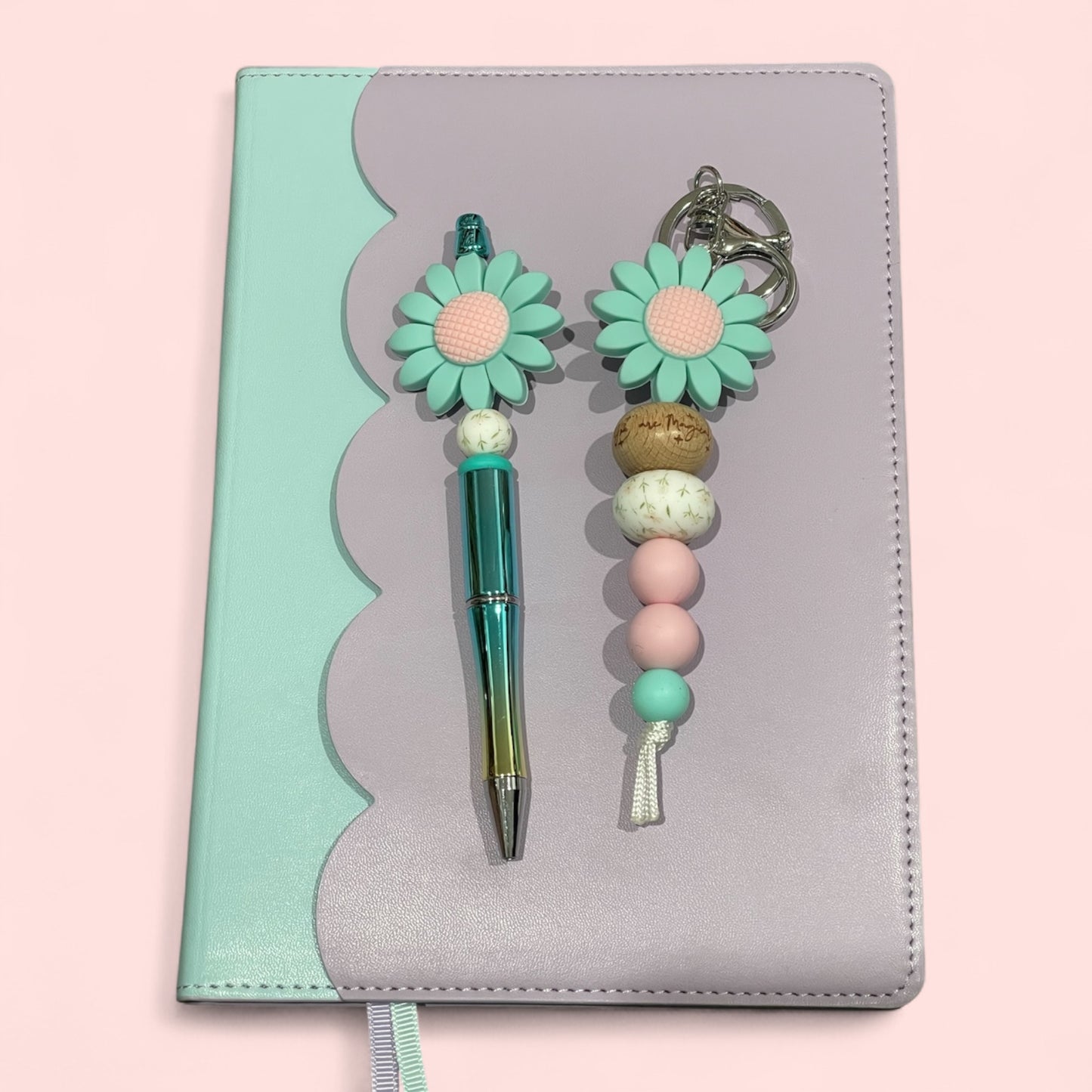 Gorgeous Notebook with matching Keyring and Pen Set